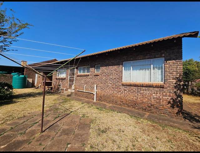 2 BEDROOM HOUSE FOR SALE IN THABAZIMBI